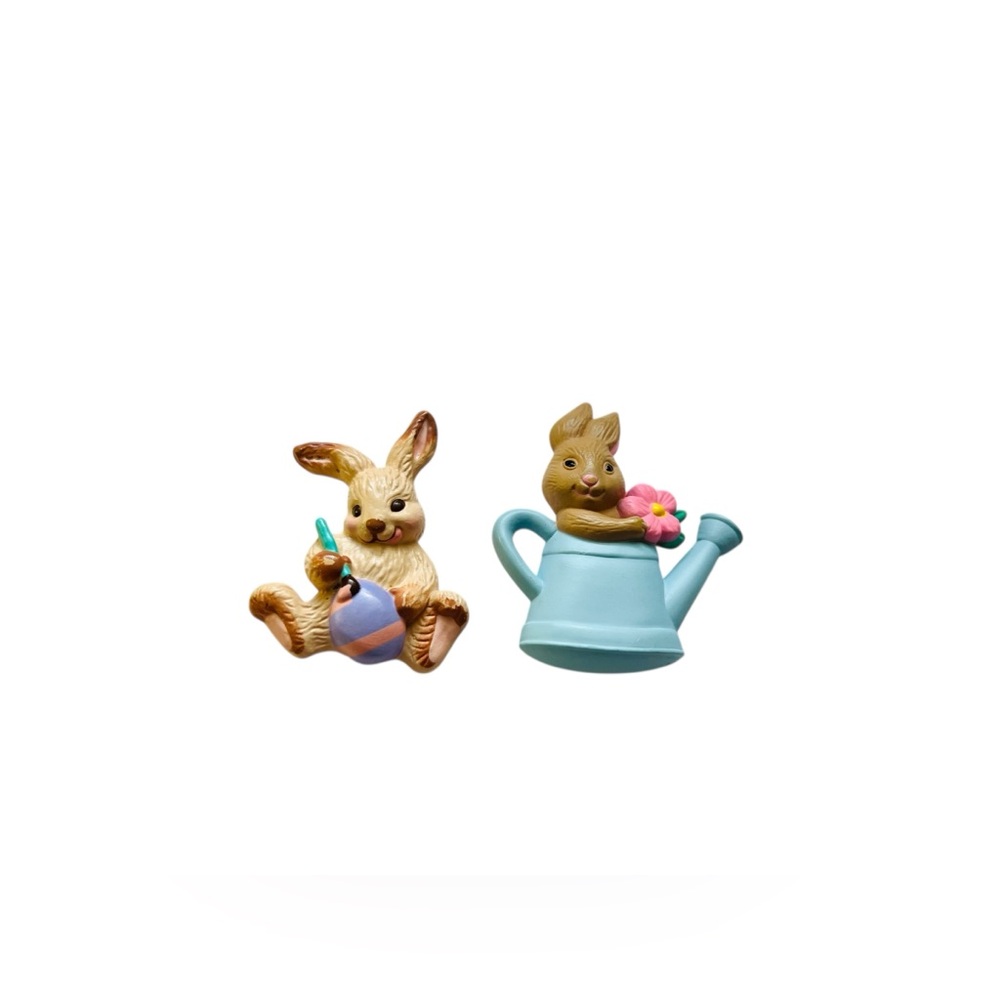 Hallmark Vintage Bunny Brooch Set – Easter & Spring Collectibles (1980s–1990s) - Picture 7 of 7